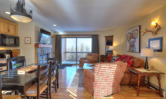 Rangeley Condominio | South Branch Condo 15-1 - Ski in Ski out condo at Saddleback