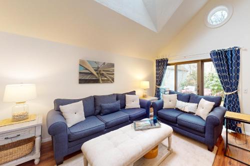 Mews Village Apartamento | South Cape Escape