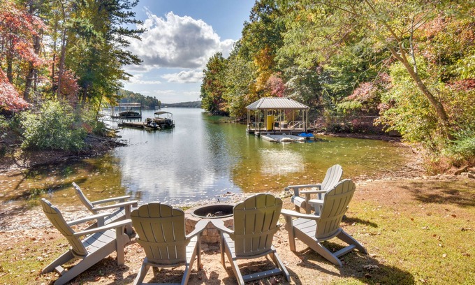 West Union Casa | 'Savasana' West Union Inicio en el lago Keowee w / Dock!