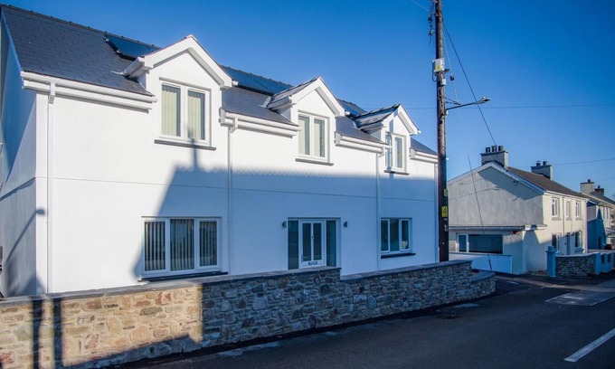 Tavernspite Casa | South Carvan View - 4 Bedroom Holiday Home - Tavernspite