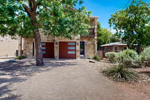 West Congress Casa | South Congress Getaway