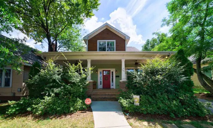 Charlotte Casa | South End Home: Pool + Spa+ Firepit+ Arcade