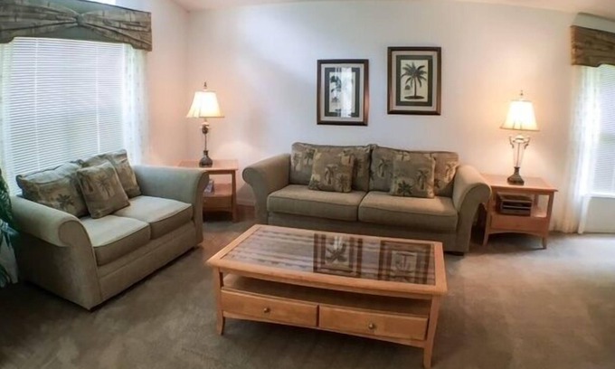 Haines City Casa | South Facing Pool Great For Families! 4 Bedroom Home by RedAwning