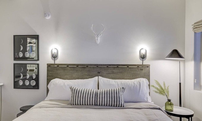 Lakeside Park Apartamento | South Lake Chalet #9-New Boutique Suite-Minutes to Heavenly & Lake Tahoe