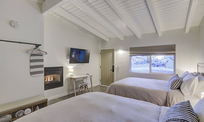 Lakeside Park Apartamento | South Lake Chalet #11-New Boutique Suite-Minutes to Heavenly & Lake Tahoe