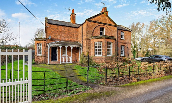 Southwell Casa | South Lodge Cottage - Southwell