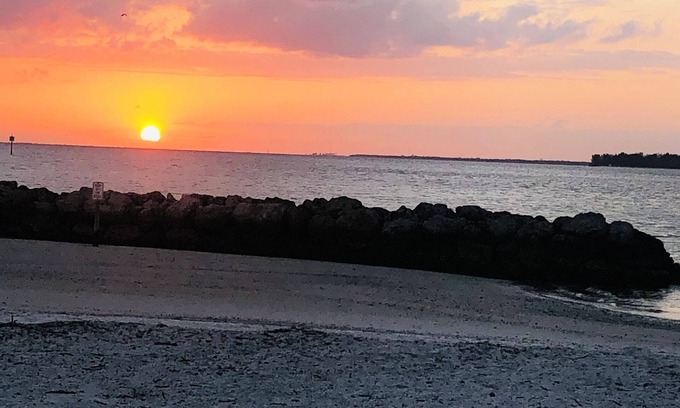 Ruskin Casa | South of Tampa - Gulf Coast’s Slice of Paradise