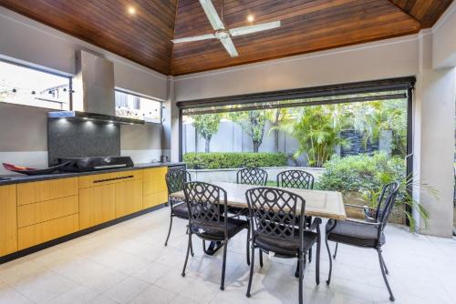 South Perth Casa | South Perth Garden House - Executive Escapes
