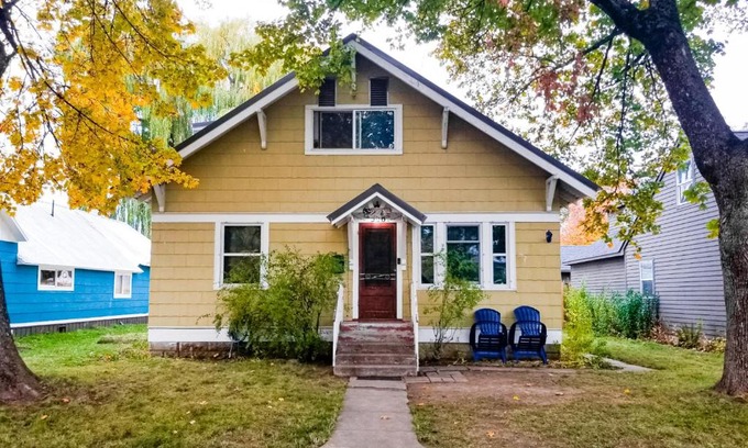 Sandpoint Casa | South Sandpoint Charmer
