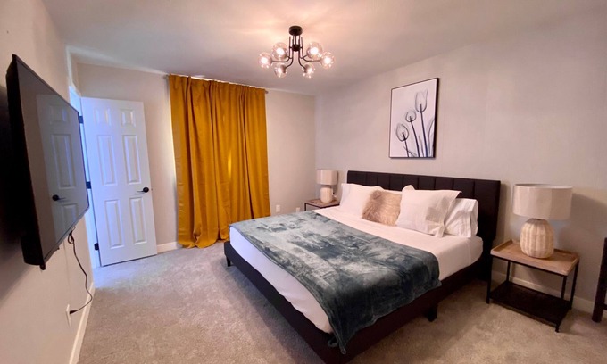 Cox Heights Casa | South Scottsdale Remodeled Beauty