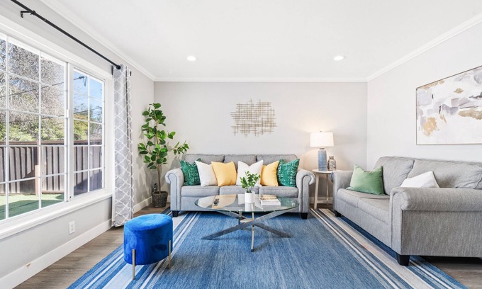 Cambrian Casa | South SJ 4BR: Spacious & Comfy