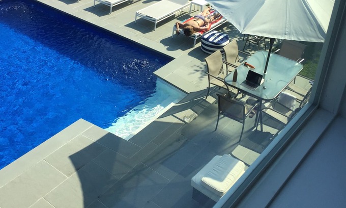 Shinnecock Hills Casa | Casa / piscina de Southampton recientemente renovada
