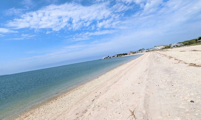 South Fork Cabaña | Southampton Shores Getaway - Heated Pool, 4 Minute Walk to a Beach and Tennis