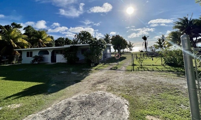 Agat Casa | Southern Beachfront Home w/amazing sunsets!