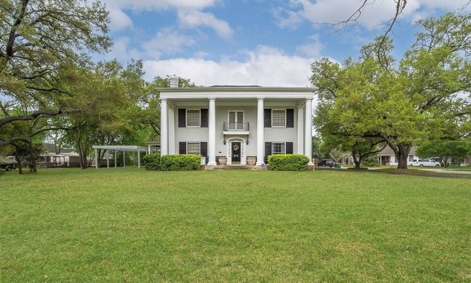 Lockhart Casa | Encanto del Sur, idealmente ubicado en el centro de Texas