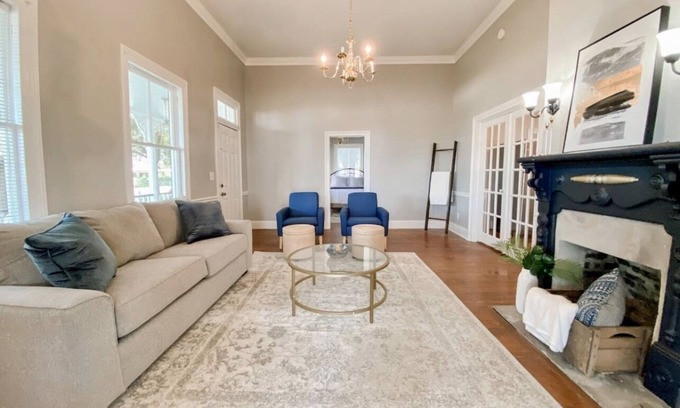 Burton Casa | Southern Charm | Sleeps 4!