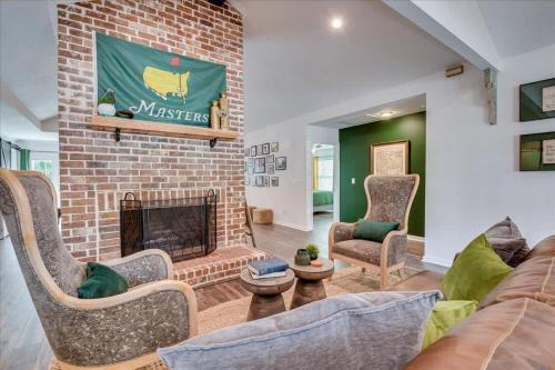 Midtown Casa | Southern luxury retreat Augusta Nat'l golf vibes