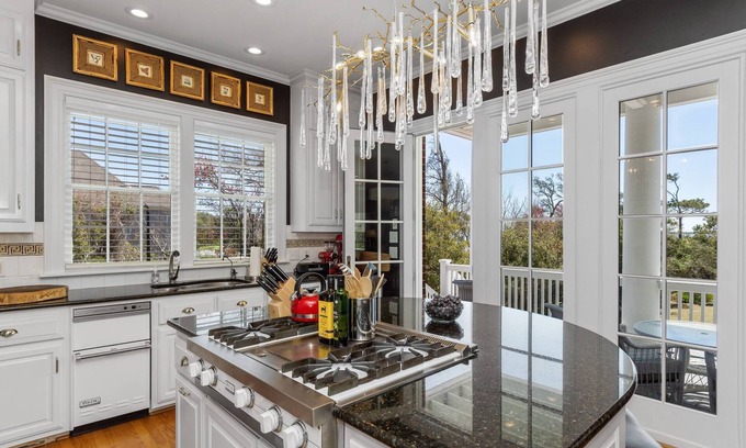 Newport Casa | Southern Splendor Luxury home, 5 acres, private pool & hot tub, boat dock