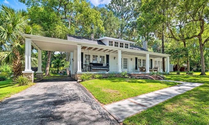 Ocala Casa | Southern-Style Ocala Home Less Than 1 Mi to Downtown!