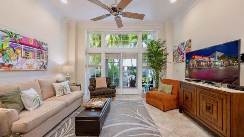 Truman Annex Casa | Southernmost Palms by Last Key Realty
