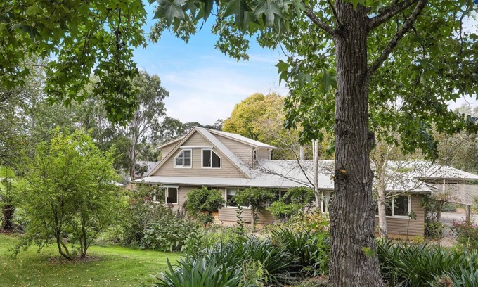 Moss Vale Casa | Southrose Cottage — Stay5 Pay 4