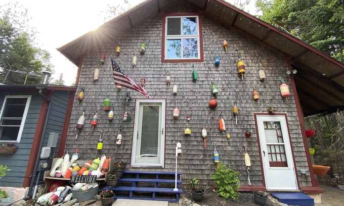 Manset Casa | Southwest Harbor Hideaway in the Woods of Acadia