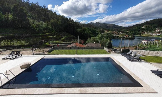 Guilhofrei Casa | Souto do Monte House-T4"Bourgeois"10adults+4to12years