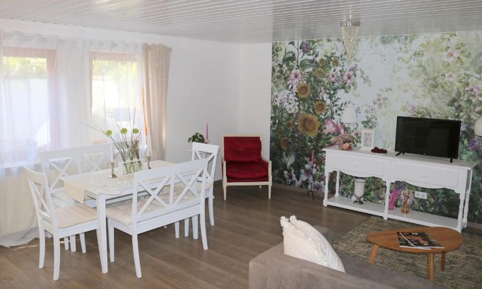 Weingarten Apartamento | Soutterain - Wohnung mit Senkgarten