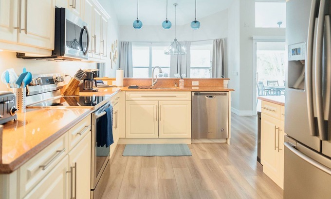 Crown Pointe Casa | Sovanita House Naples, FL with private pool