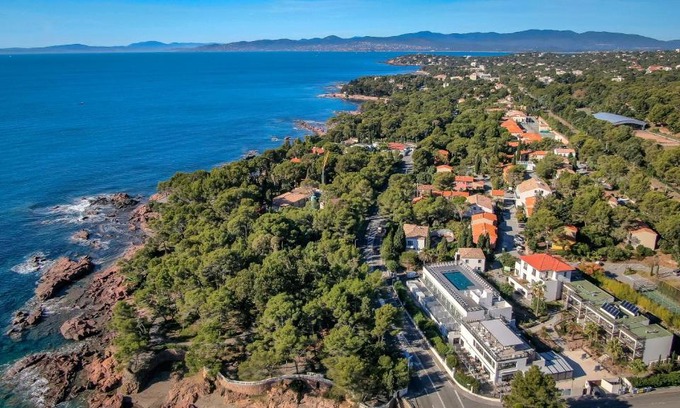 Boulouris-sur-Mer Hotel | SOWELL Family Riviera