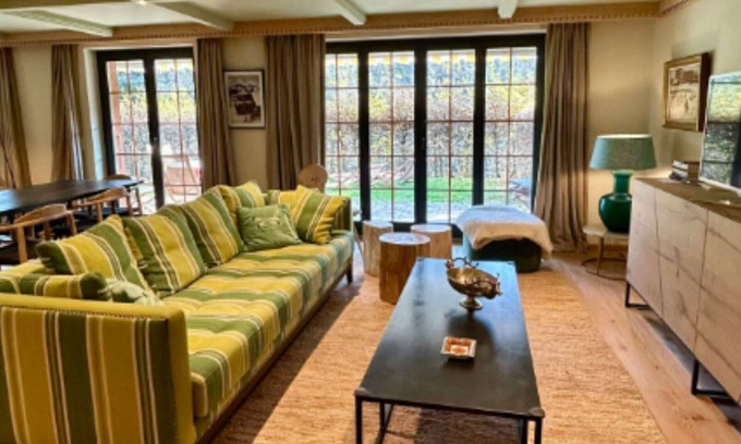 Saanenmoeser Chalet De Esquí | Spa Chalet in Ground Floor Cozy Duplex