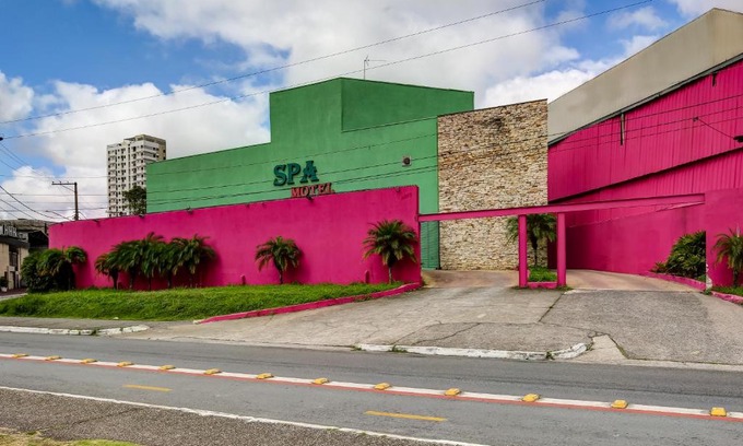 Zona Leste Hotel | Spa Motel - Radial Leste