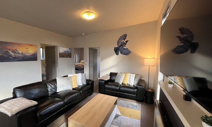 Ohakune Chalet De Esquí | Spa, mountain views and a gas fireplace