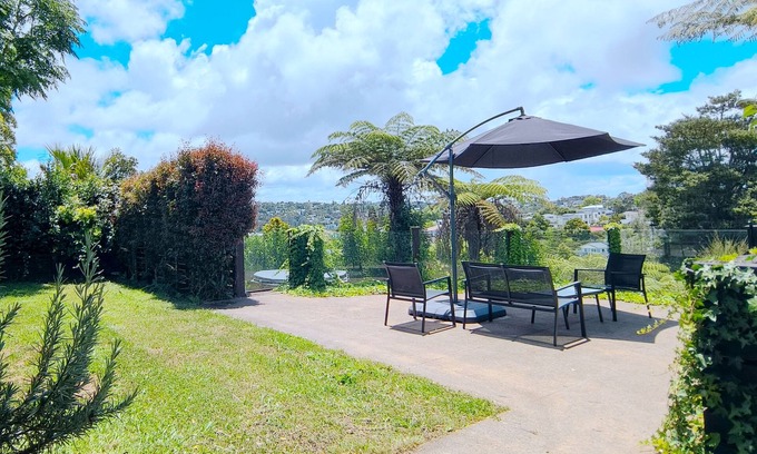 Glenfield Casa | Spa Nest Glenfield｜Spacious 7BR Retreat｜Movie Lounge｜Nice Big Garden｜Kids’ Zone