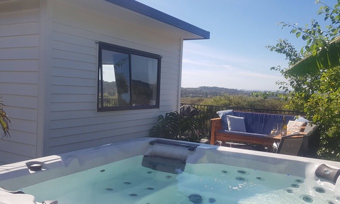 Mangawhai Cabaña | NEW LISTING..SPA POOL, PEACEFUL, PRIVATE SANCTUARY at PLUM TREE COTTAGE