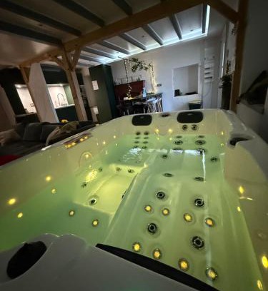 Maisdon-sur-Sevre Apartamento | Spa relaxing