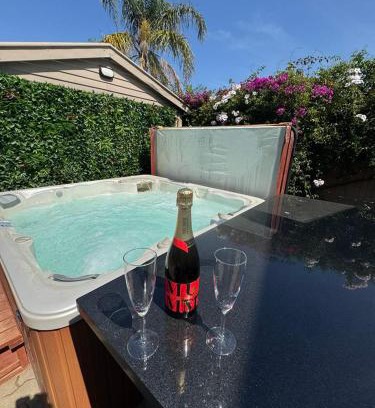 Glenelg East Casa | Spa Retreat Glenelg East