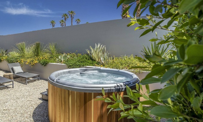 Desert Hot Springs Casa | Spa-Zone's 'Designer Oasis' with Chill Desert Vibe