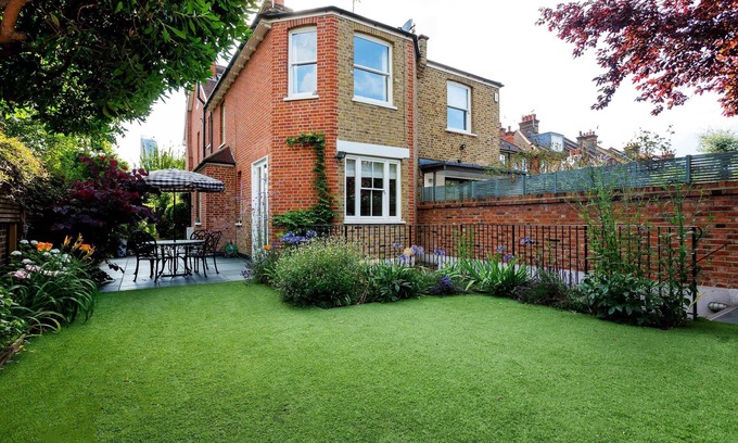 St. Helen's Casa | Elegante 5BR con hermoso jardín en Notting Hill, minutos de Portobello Road, por Veeve