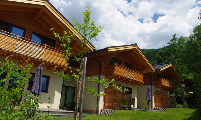 Kleinarl Chalet De Esquí | Espacio para mí ... confort de madera con muebles modernos.