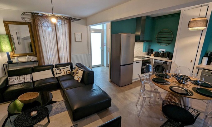 Saint-Yrieix-sur-Charente Cabaña | Casa espaciosa 3 habitaciones con terraza, internet y parking, cerca de actividades culturales
