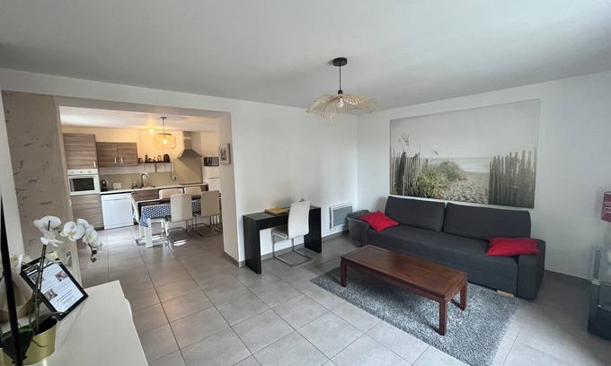 Maisse Apartamento | Spacieux Appartement 2 Chambres en Plein Centre Ville de Maisse