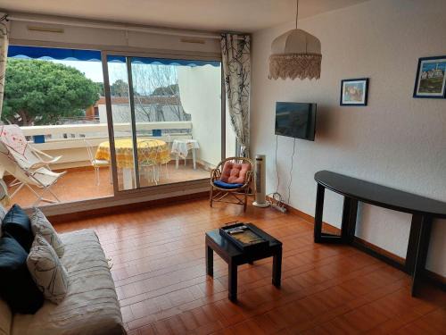 Le Grau-Du-Roi Apartamento | Spacieux T2 avec piscine et parking, proches des plages - FR-1-716-1