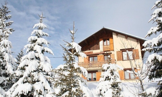 La Toussuire Apartamento | Amplio apartamento en planta baja de un chalet de 'Les Ecrins' La Toussuire