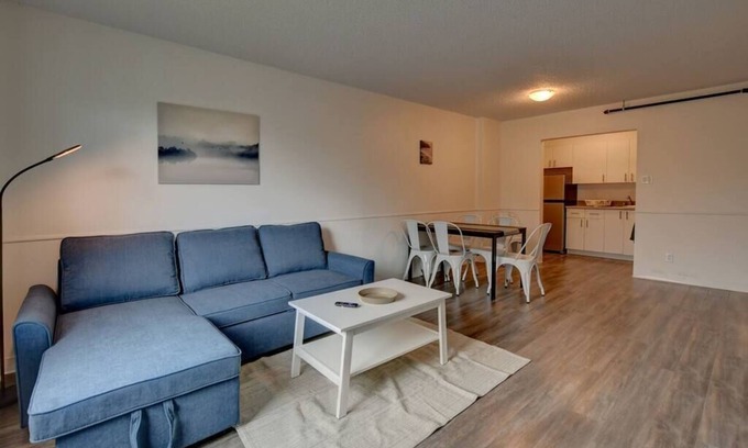 Laval Apartamento | Spacious 1 bedroom, with balcony, Laval, all incl
