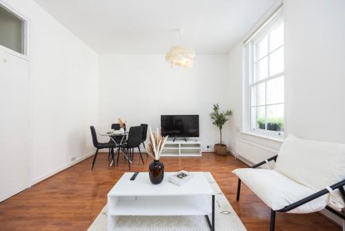 Riverside Apartamento | Spacious 1 BR London Bridge