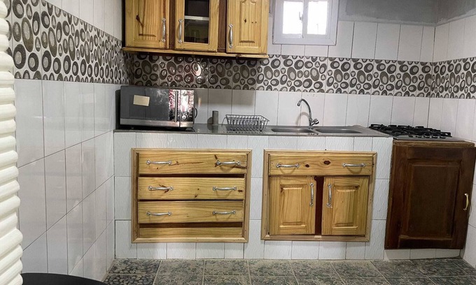West Coast Division Casa | Spacious 11-bedroom apartment in marvelous Kunkajan-Jataya with AC, WiFi