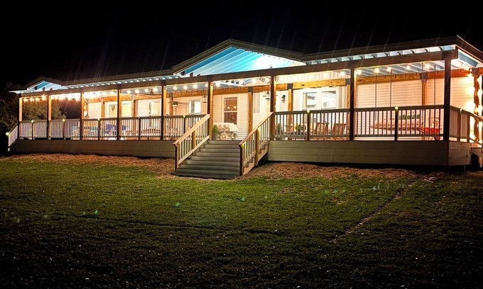 Clewiston Casa | Spacious 125 Acres Country House