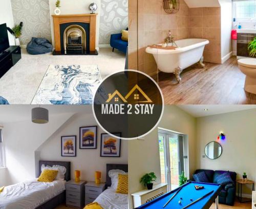 Barnt Green Casa | Spacious 15 Guest Home With 9 Beds in Shirley
