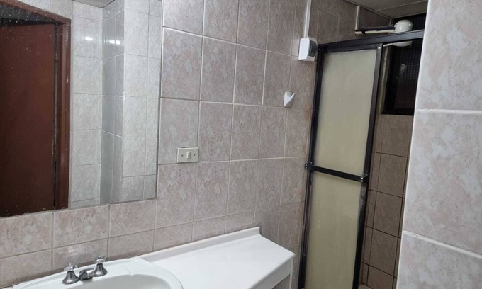 Cochabamba Apartamento | Amplio Departamento 150m2 al lado del Stadium